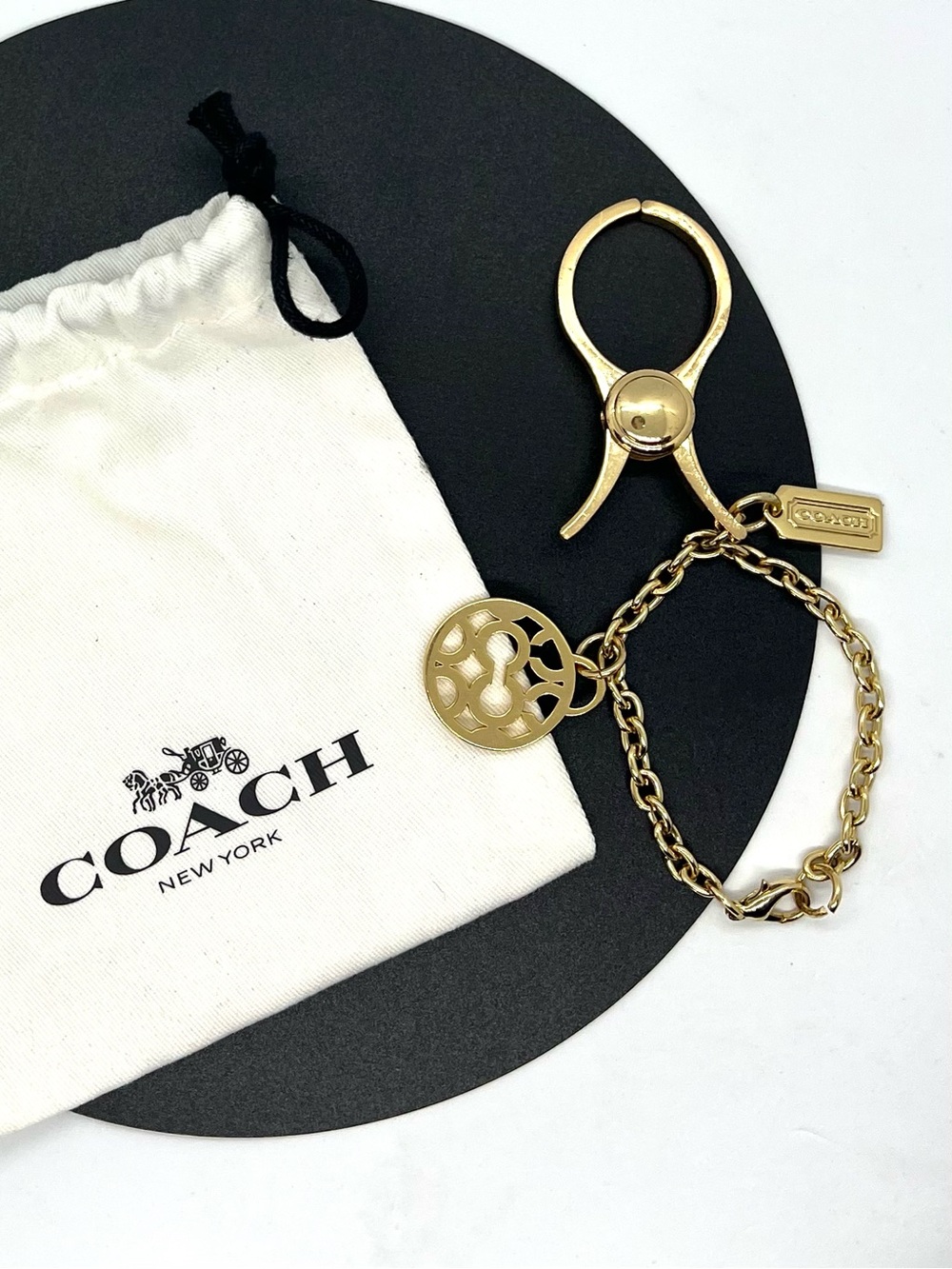 Coach Gold Signature C Glove Holder Key Ring Bag Charm Chain Clip & Dust Bag